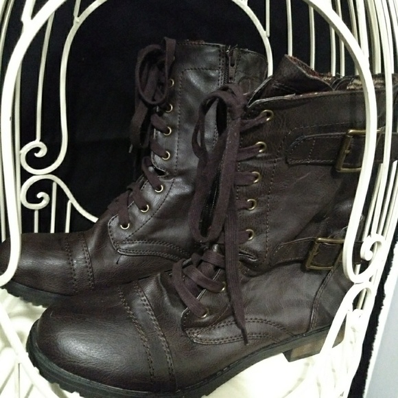 Sey Esteem Shoes - Sey Esteem Brand Buckle Combat Boots
